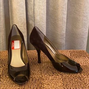 Enzo Angiolini Aeburkina Heel patent & Suede
